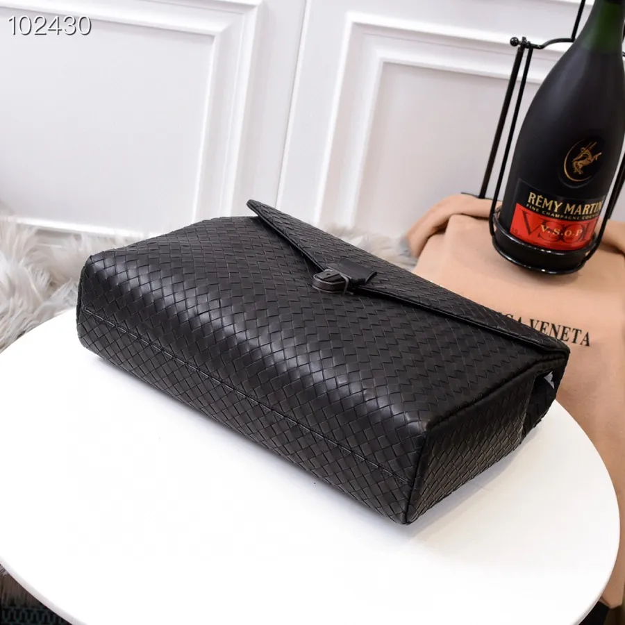 🎉🎉🎉BOTTEA VENETA Style No.: 171201# Material: Imported fetal cowhide hand-woven and made Specifications: Picture size BVBVBV